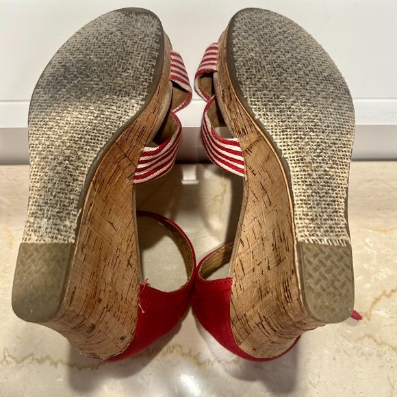 Red & White Stripe Tom's Wedge Sandals - Picture 4 of 5